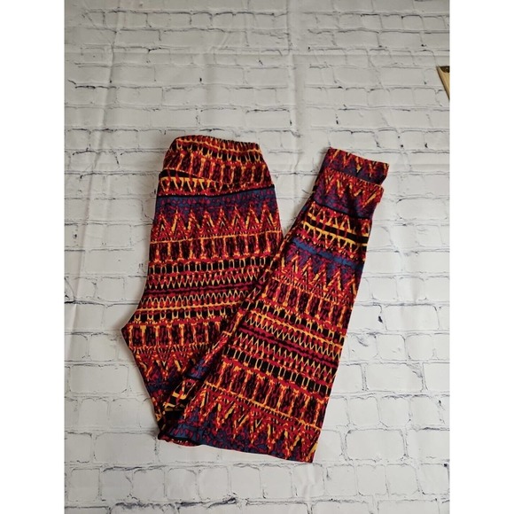 LuLaRoe Women's TC Leggings‎ NWOT Red Multicolor Print Sizes 12-18 Tall & Curvy - Picture 1 of 10